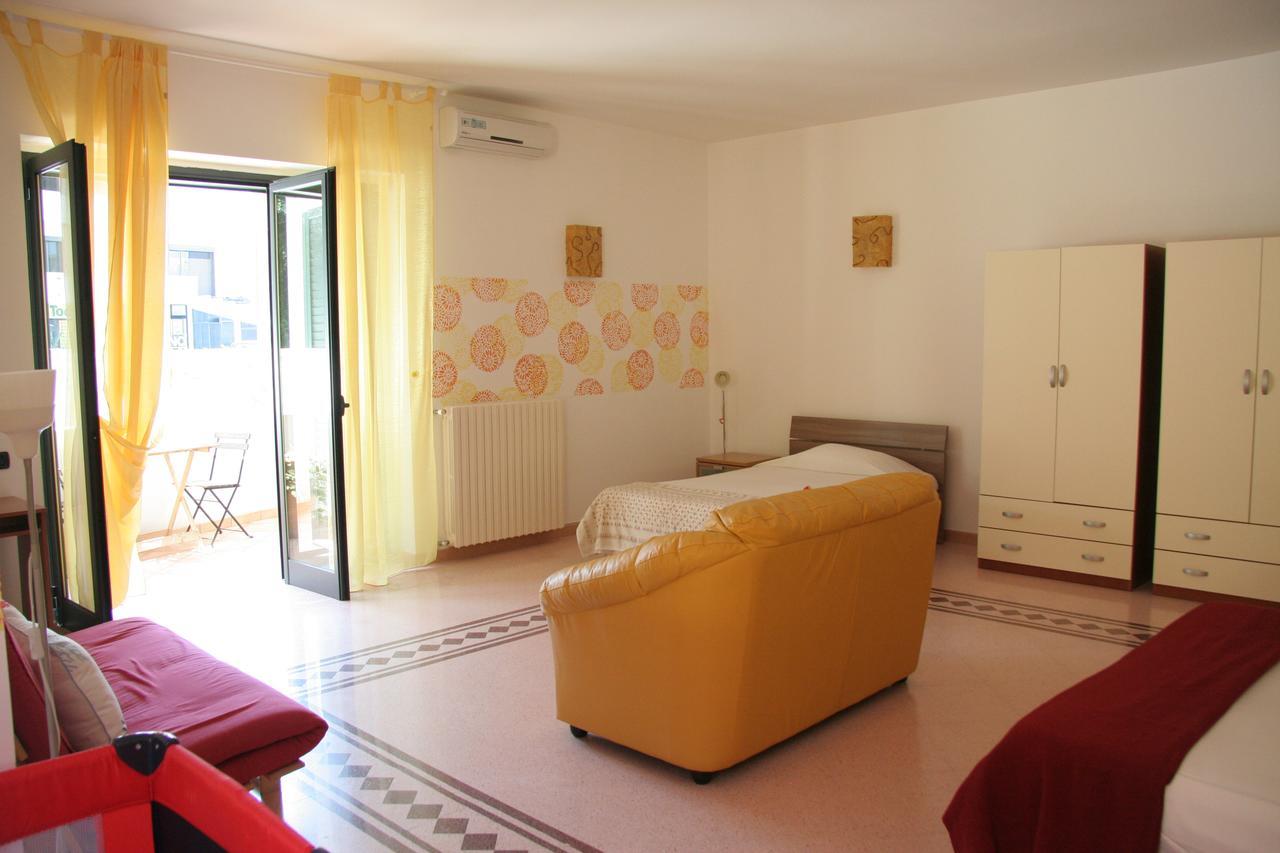 Bed and Breakfast Casa Di Marco Sannicola Exterior foto